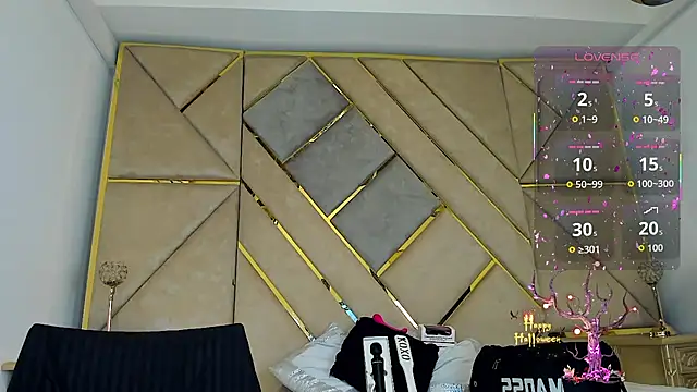 AmberAdams  online show from October 23, 1:17 pm