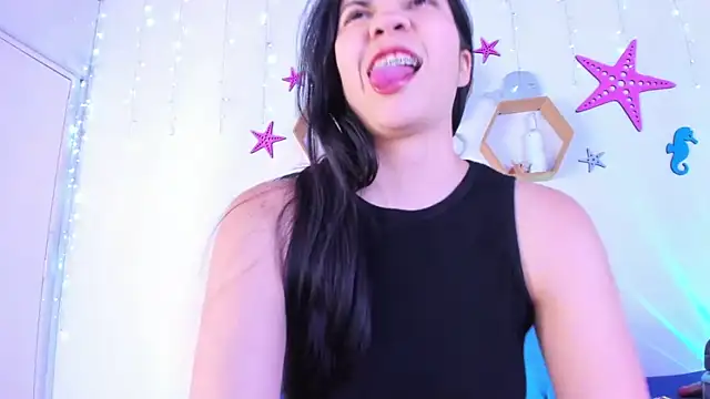 Emiily Parkerr online show from November 22, 3:20 am