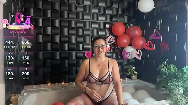Snapshot of ariana_cross chatting on September 20, 1:31 pm ariana cross online show from September 20, 1:31 pm