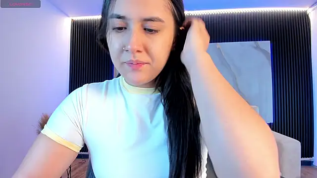 paulina sweett  online show from October 9, 12:42 pm