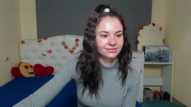 KaraCriegs online show from November 15, 6:31 pm