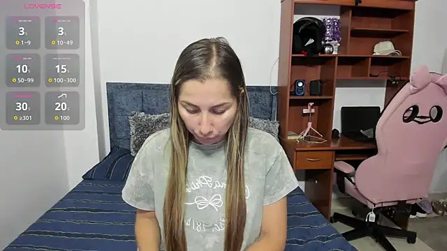 Snapshot of Iris_love18 chatting on October 15, 3:58 pm Iris love18 online show from October 15, 3:58 pm