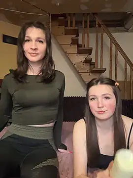 Niht Angels online show from April 10, 1:39 pm