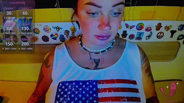Snapshot of EllieOz chatting on September 22, 6:17 pm EllieOz online show from September 22, 6:17 pm