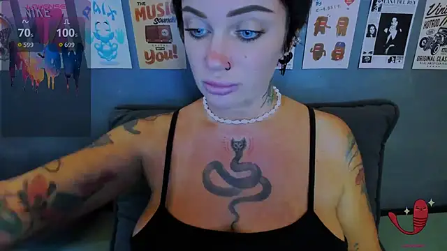 EllieOz online show from July 21, 5:13 pm