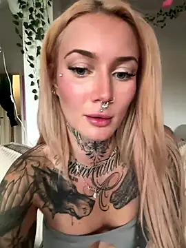 Stella-Kink online show from October 31, 3:16 pm