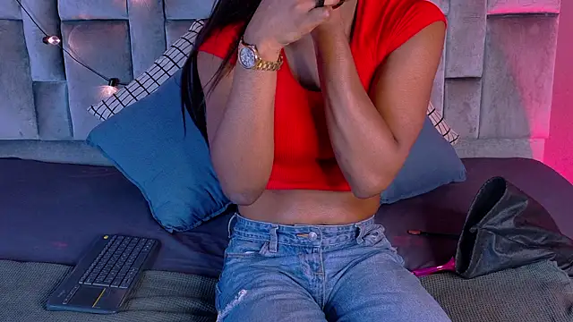 nahomi campbell online show from March 9, 8:23 pm