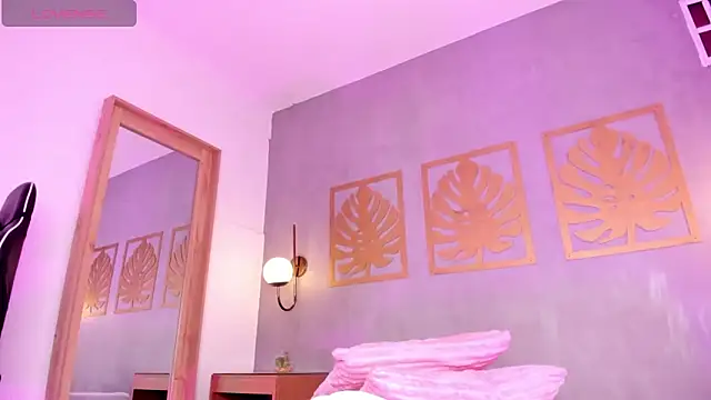 majo rosse  online show from February 13, 7:37 pm