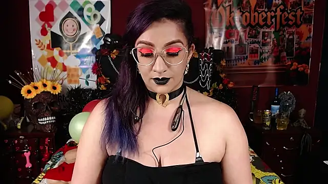 Snapshot of andreafetishx chatting on October 2, 3:22 am andreafetishx online show from October 2, 3:22 am