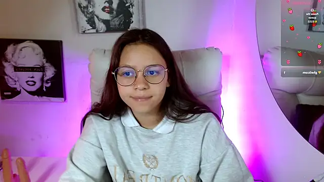 Snapshot of SamanthaRoldaan chatting on September 17, 5:00 pm SamanthaRoldaan online show from September 17, 5:00 pm