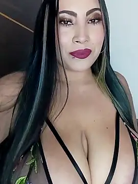 Snapshot of dayanna_86 chatting on September 26, 10:18 pm dayanna 86 online show from September 26, 10:18 pm