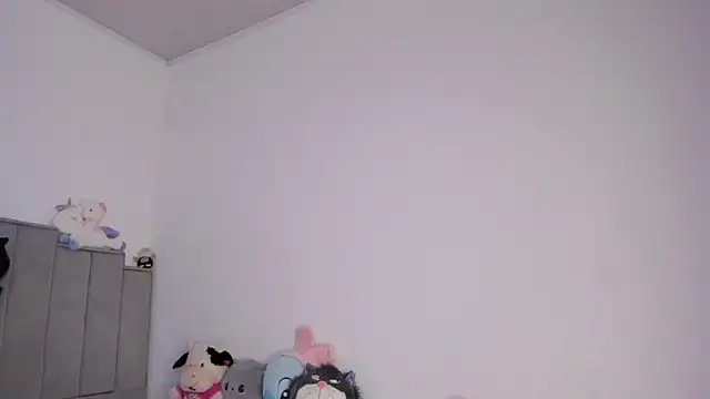 chloe watson  online show from July 3, 8:26 pm