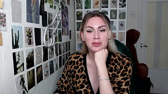 CapriScorpion online show from September 28, 1:27 pm