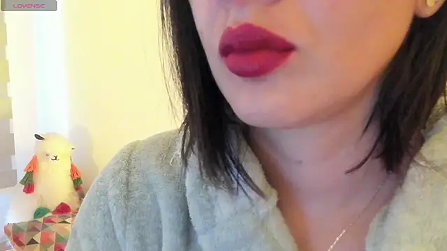 Snapshot of queen_fetish chatting on September 20, 11:08 am queen fetish online show from September 20, 11:08 am