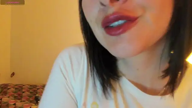 Snapshot of queen_fetish chatting on September 24, 10:25 am queen fetish online show from September 24, 10:25 am