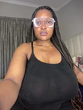 Snapshot of Bustygoddess32 chatting on September 19, 1:04 am Bustygoddess32 online show from September 19, 1:04 am