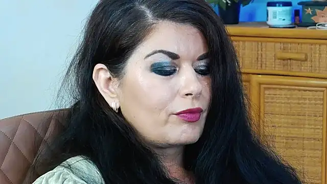 EllenGrace online show from September 30, 7:14 am