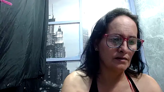 Snapshot of Nastylatinaxxx chatting on October 5, 9:31 pm Nastylatinaxxx online show from October 5, 9:31 pm