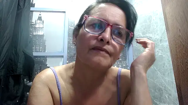 Snapshot of Nastylatinaxxx chatting on September 12, 12:11 am Nastylatinaxxx online show from September 12, 12:11 am