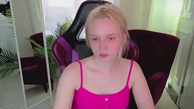 Beatrica Klein online show from July 7, 11:57 am