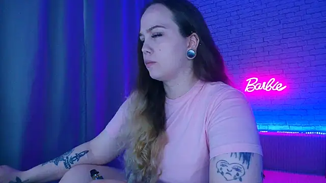 -Stacyy- online show from June 26, 5:30 am