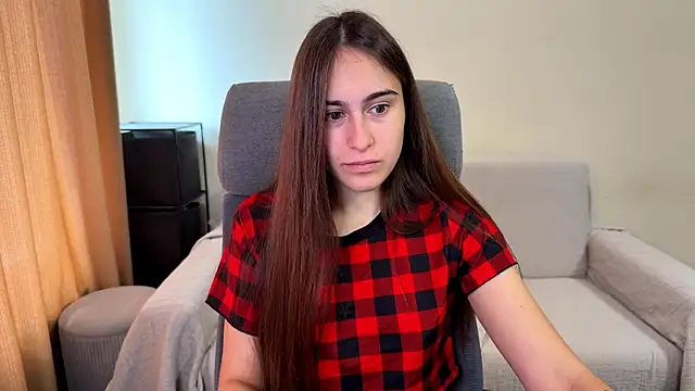 Snapshot of AliceKolltt chatting on October 1, 8:30 am AliceKolltt online show from October 1, 8:30 am