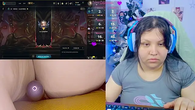 crystal7u7 online show from December 4, 9:48 pm