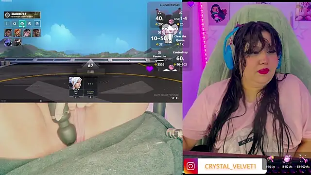 Snapshot of crystal7u7 chatting on October 8, 8:35 pm crystal7u7 online show from October 8, 8:35 pm