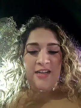 Snapshot of Sara_smiiith211 chatting on September 21, 2:32 am Sara smiiith211 online show from September 21, 2:32 am