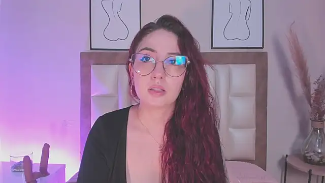 Emilywatsonn online show from October 1, 12:37 am