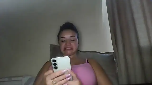 Linusya online show from September 17, 3:21 pm