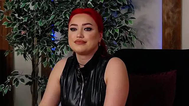 EmyHilton online show from April 8, 5:53 am