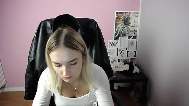 viktoria lovely online show from October 13, 11:24 am