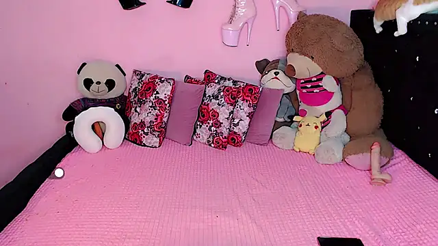 Ciinamonloren online show from February 20, 6:26 am