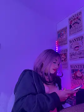 Hot sophie  online show from February 6, 1:31 am