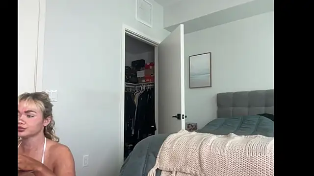 ElenaErickson online show from March 11, 9:06 pm