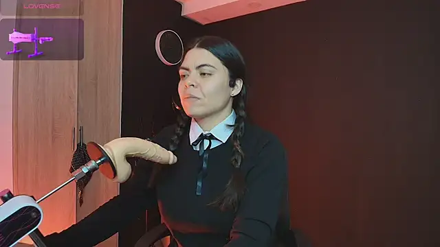  WednesdayFriday  online show from September 14, 5:22 pm