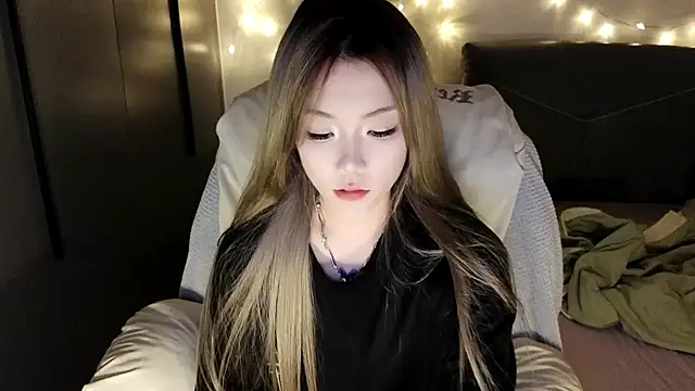 Snapshot of Jennie-007 chatting on September 10, 5:35 pm Jennie-007 online show from September 10, 5:35 pm