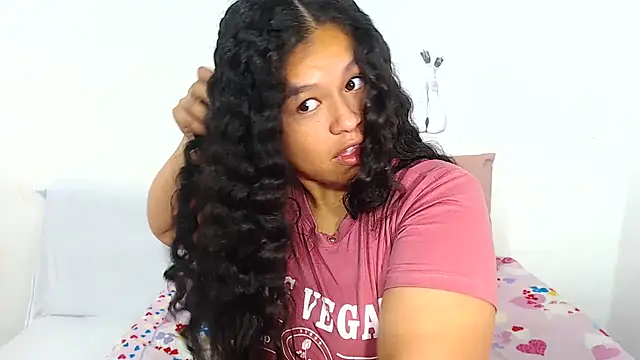 Hazel donna online show from May 28, 9:29 am