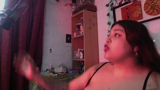 dreamgirl sweet online show from March 30, 2:11 am