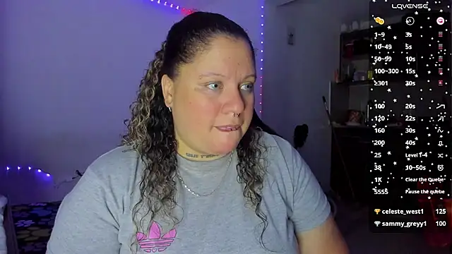 Snapshot of mariana_maze chatting on October 15, 5:54 am mariana maze online show from October 15, 5:54 am