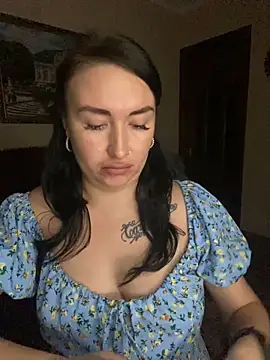 Roxana Bell online show from October 6, 8:24 pm