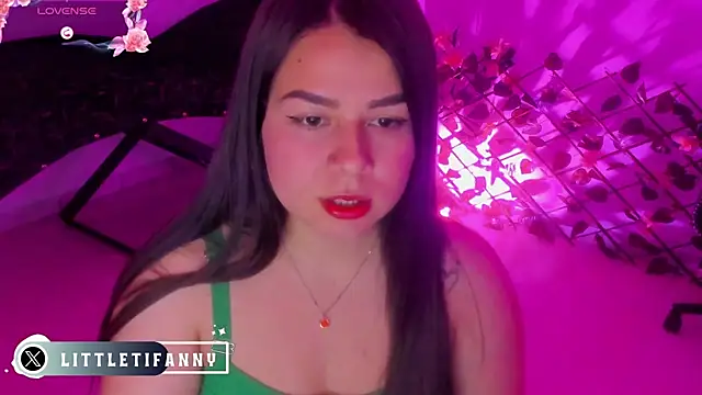 little tifanny82 online show from April 18, 2:19 pm