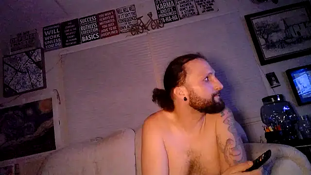 Makethatpussypurr online show from June 11, 5:26 am
