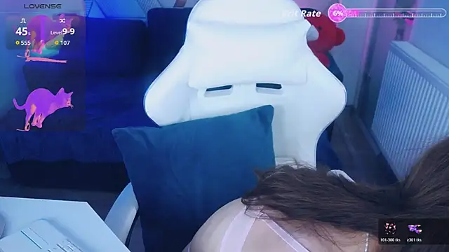 AmbraEnms online show from February 8, 1:15 pm