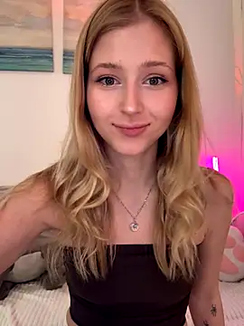 LunaRase online show from November 29, 10:19 am