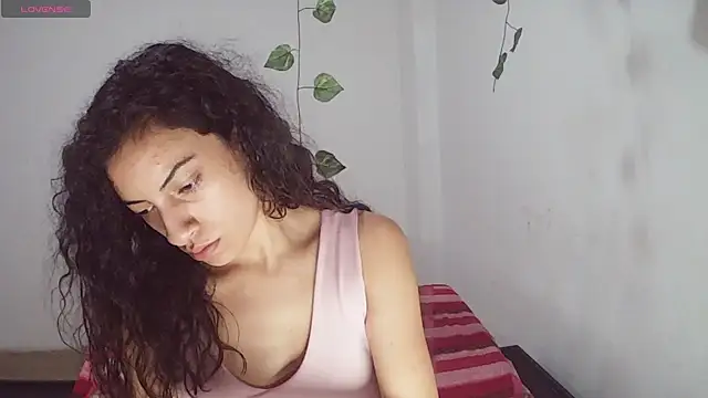 Snapshot of stephybrowm7 chatting on October 4, 5:39 pm stephybrowm7 online show from October 4, 5:39 pm