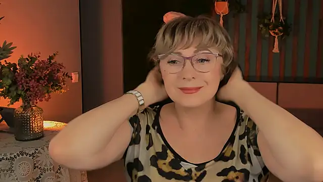 Snapshot of sugar_vivien chatting on October 9, 1:37 pm sugar vivien online show from October 9, 1:37 pm