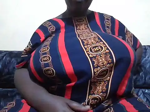 pritty-leila online show from May 26, 9:14 pm