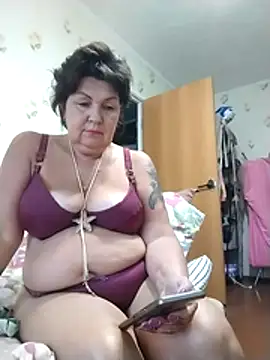 FantasyMichelle online show from July 21, 9:32 am